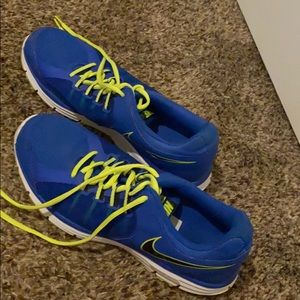 Nike lunarlon 10.5 shoes